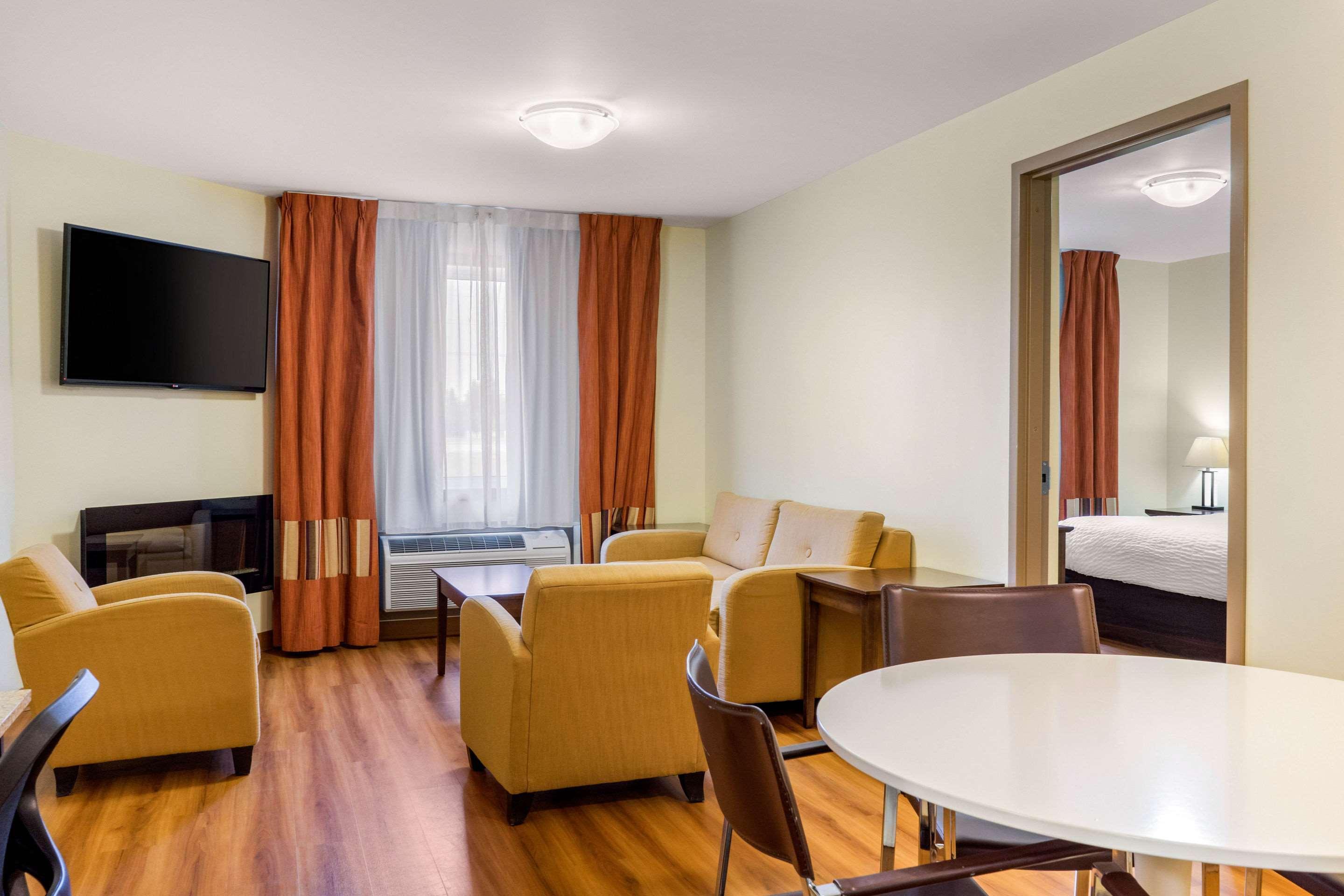 Quality Inn & Suites Winkler Eksteriør bilde