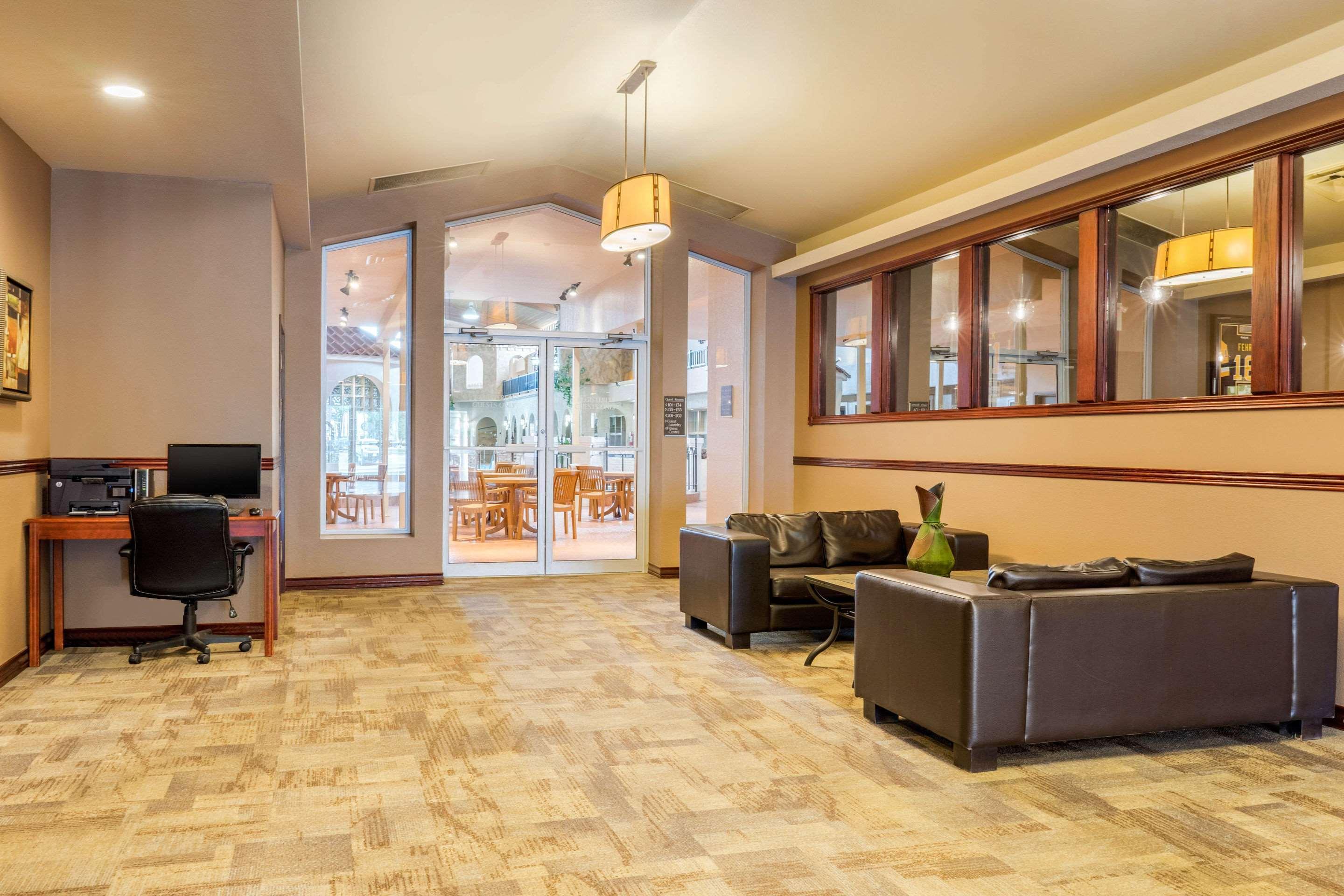 Quality Inn & Suites Winkler Eksteriør bilde
