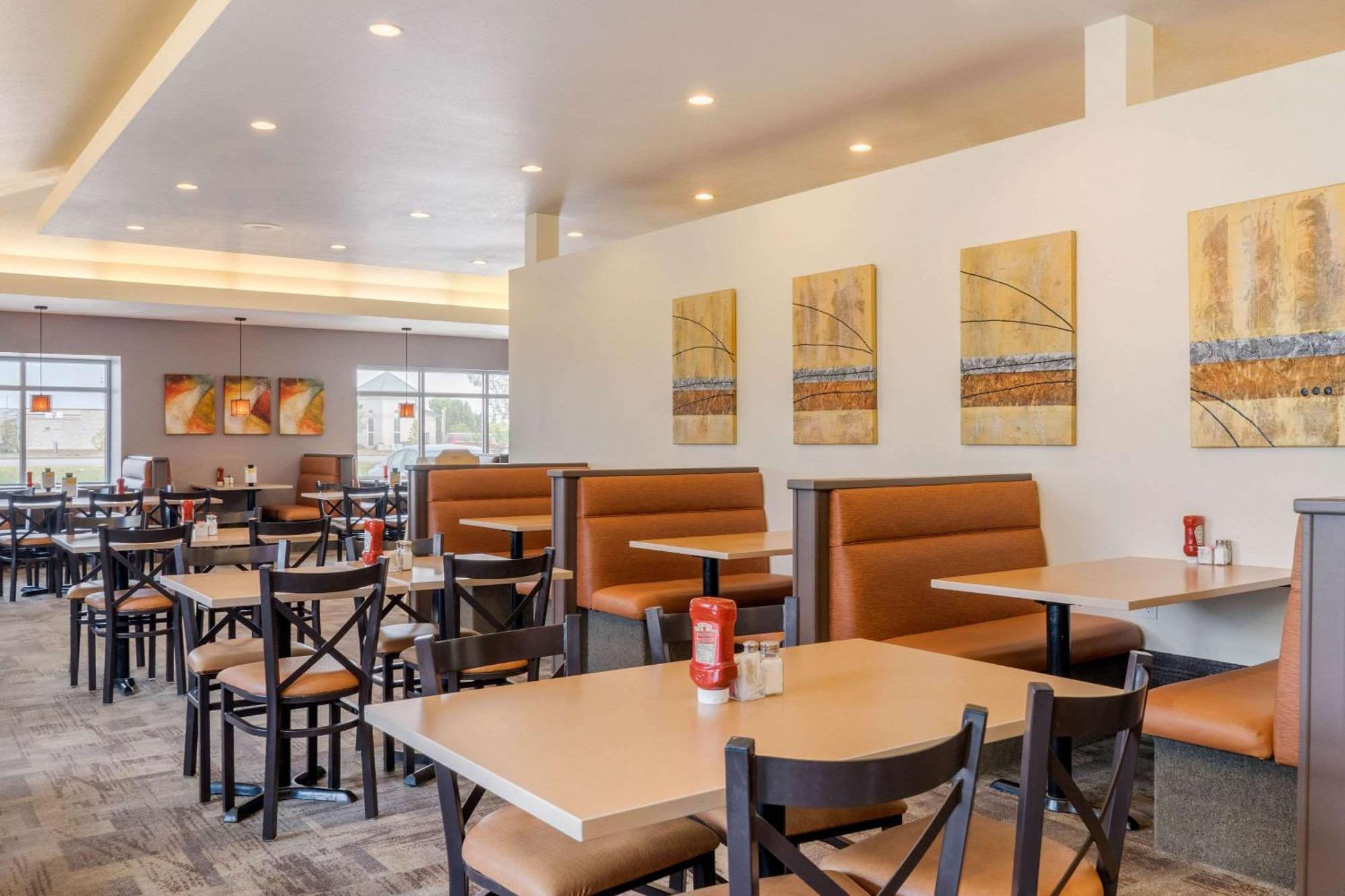 Quality Inn & Suites Winkler Eksteriør bilde