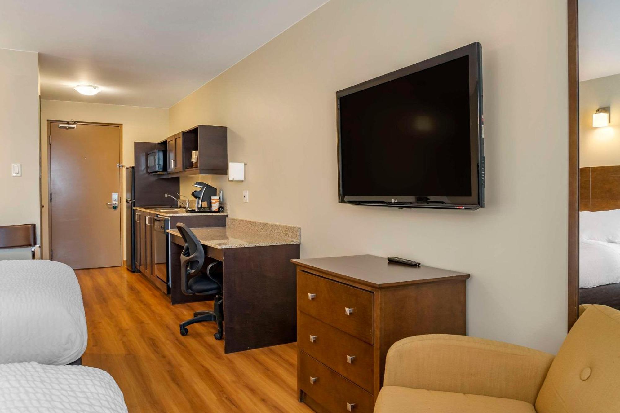 Quality Inn & Suites Winkler Eksteriør bilde