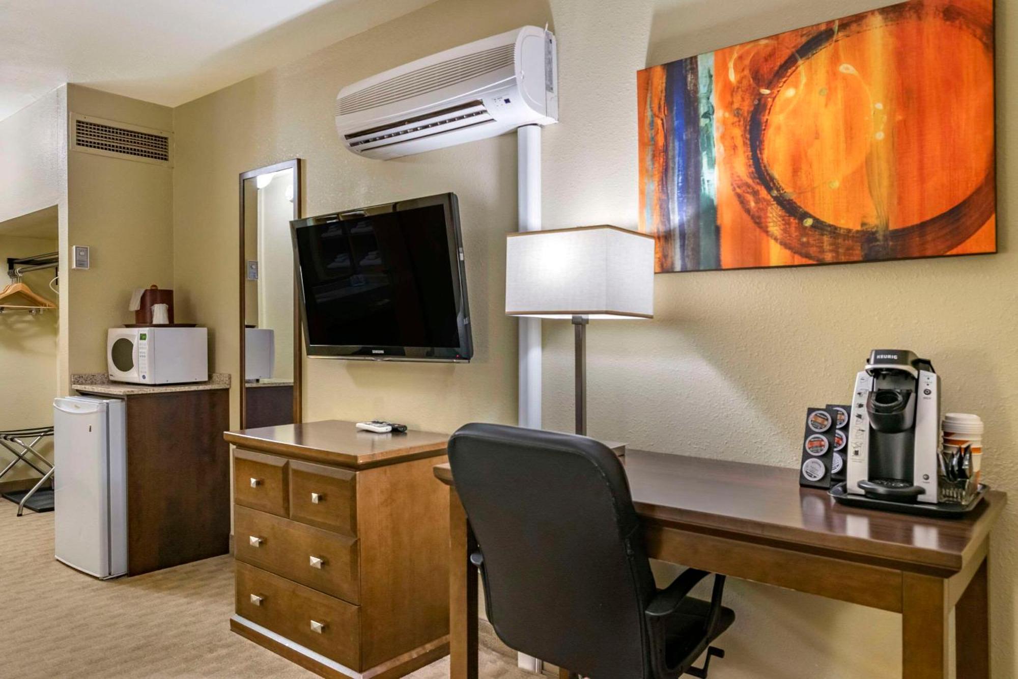 Quality Inn & Suites Winkler Eksteriør bilde